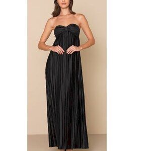 NWOT. Lulu's Elegant Black Strapless Maxi Dress